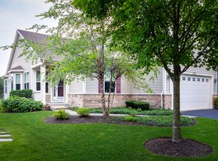 1176 Drury Ln, Aurora, IL 60502