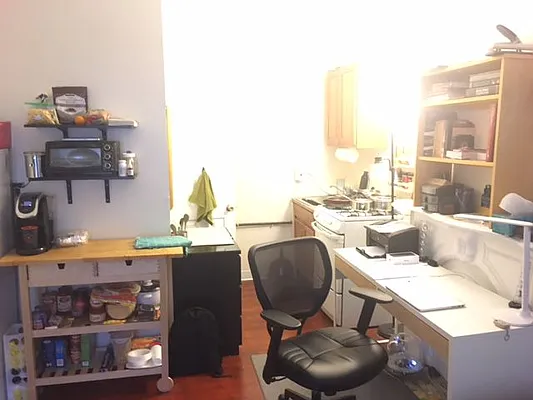 Rented by Premier Metro Realty Corp | media 8