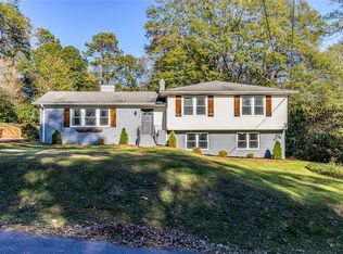 122 Lullwater Rd, Greenville, SC 29607