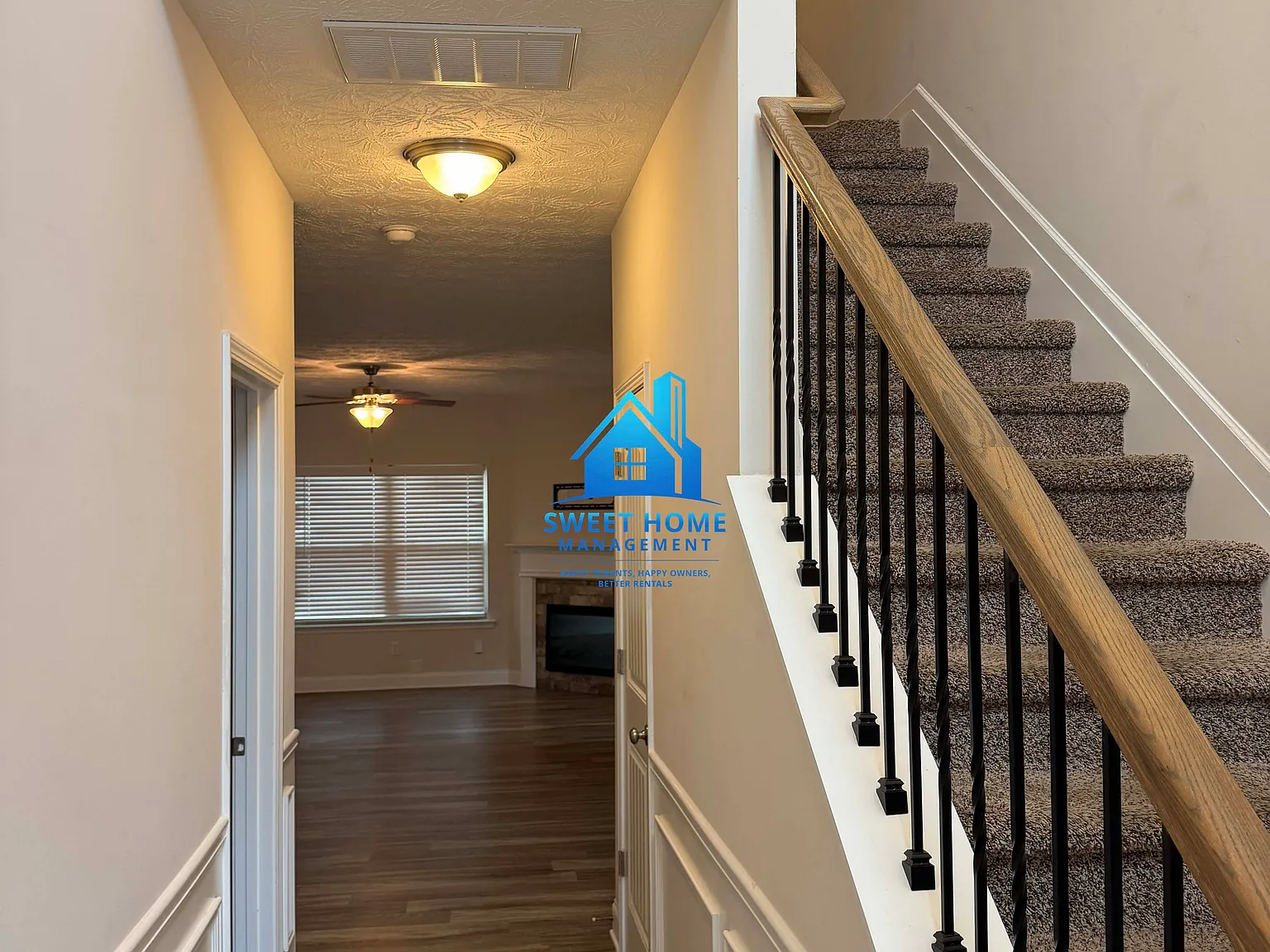 3 bed, 1959 sqft, $2,200 — Photo 3