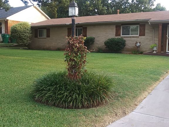 2nd image of 506 Bowie St