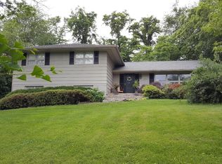 1209 Ridgeway Rd, Johnson City, TN 37601