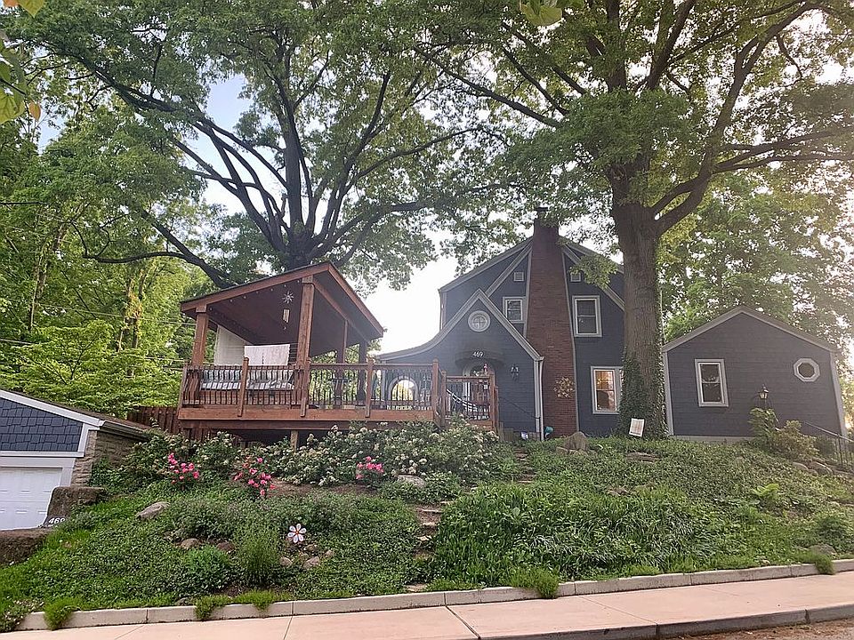 Front of house - East side 