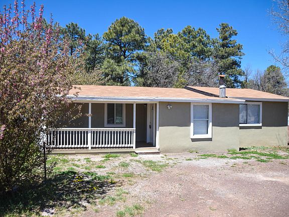 2nd image of 2817 Lazy River Ln