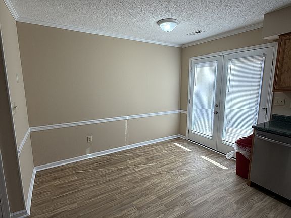 5th image of 2903 F Cedar Creek Rd #1