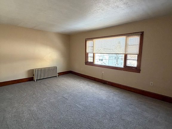 4th image of 63 Nicholson St APT B