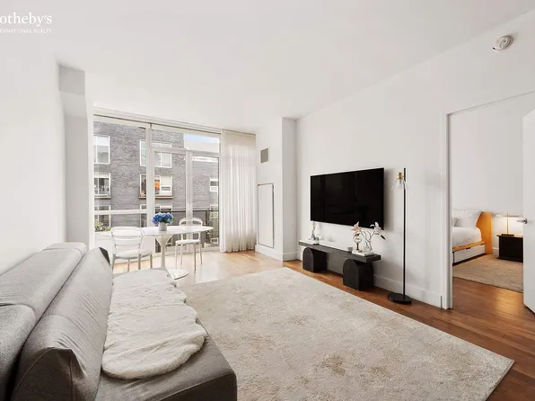 214 N 11th St APT 5R, Brooklyn, NY 11211