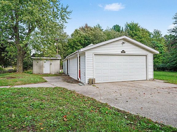 3rd image of 6516 Martin Rd