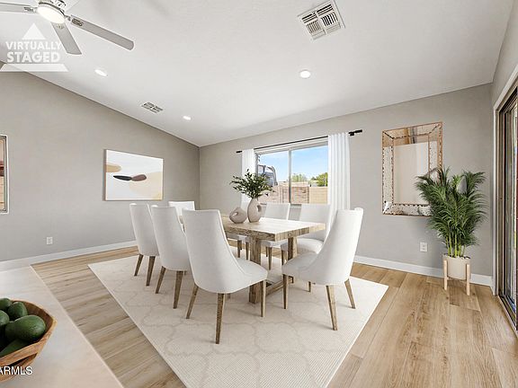 3rd image of 13274 W MARKET Street