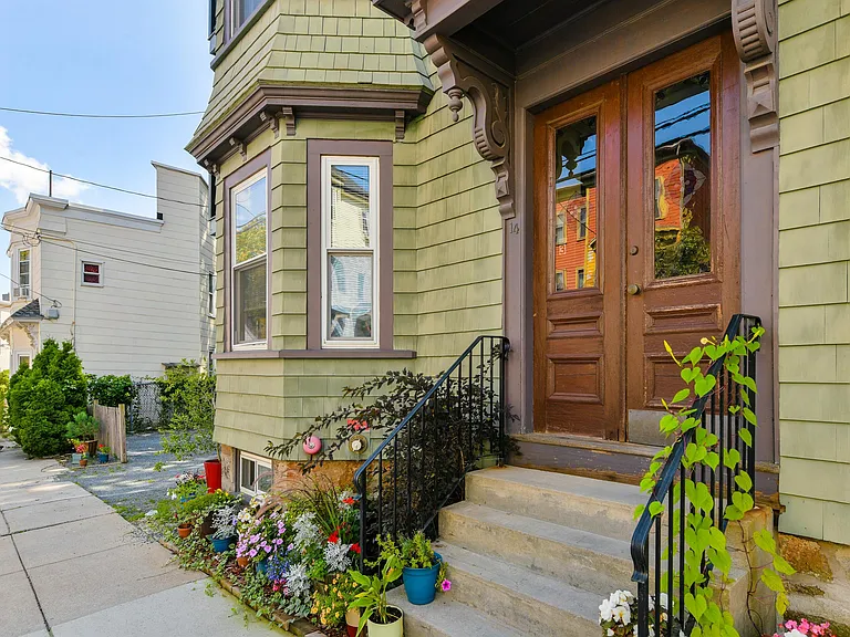 14 Armstrong St #2 — Photo 22