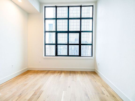 4th image of 4121 28th St APT 4Q