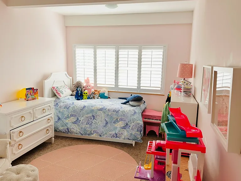 4900 Whitsett Ave #7 — Photo 21