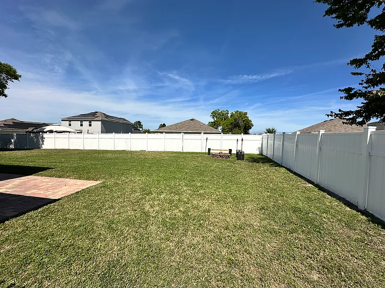 2705 NE 42nd Rd — Photo 27