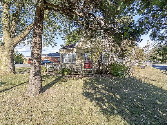 2nd image of 5404 Lewis Ave