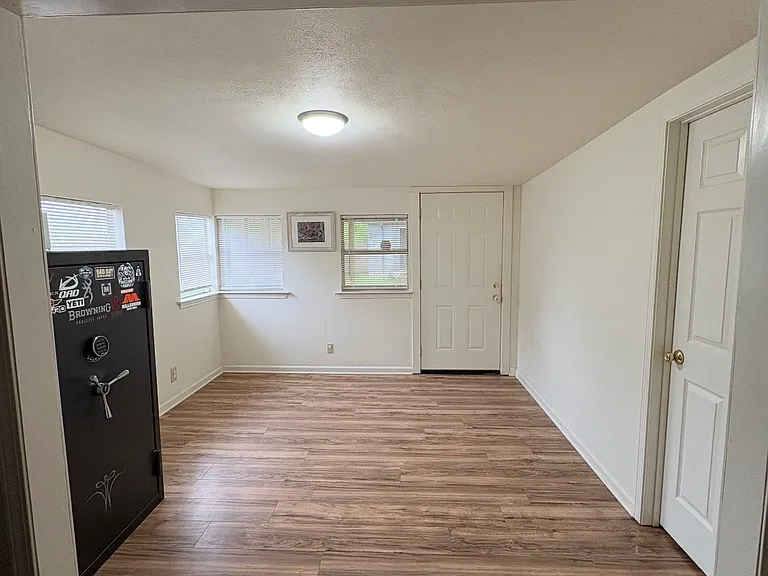 346 Hickory Dr — Photo 10