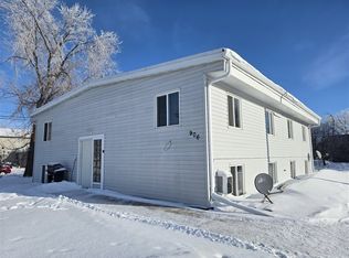 906 Lowell St APT 1, Crookston, MN 56716