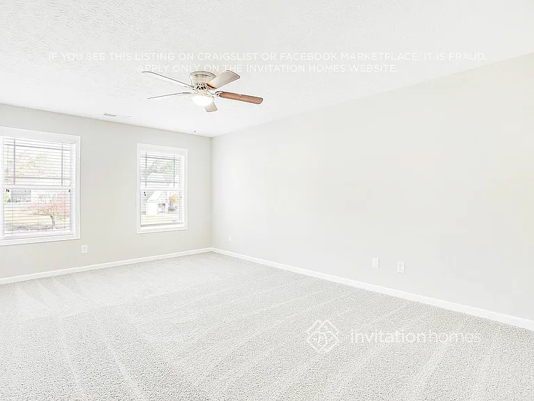 702 Sycamore Dr — Photo 16