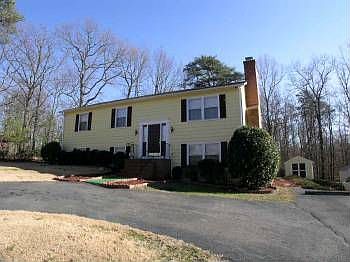 2nd image of 102 Wild Flower Dr