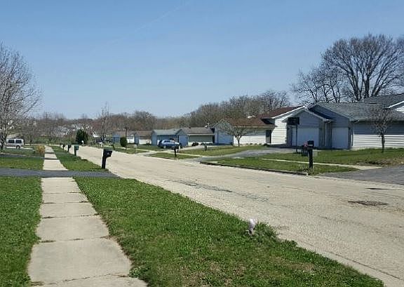 3rd image of 2636 Bluffside Dr