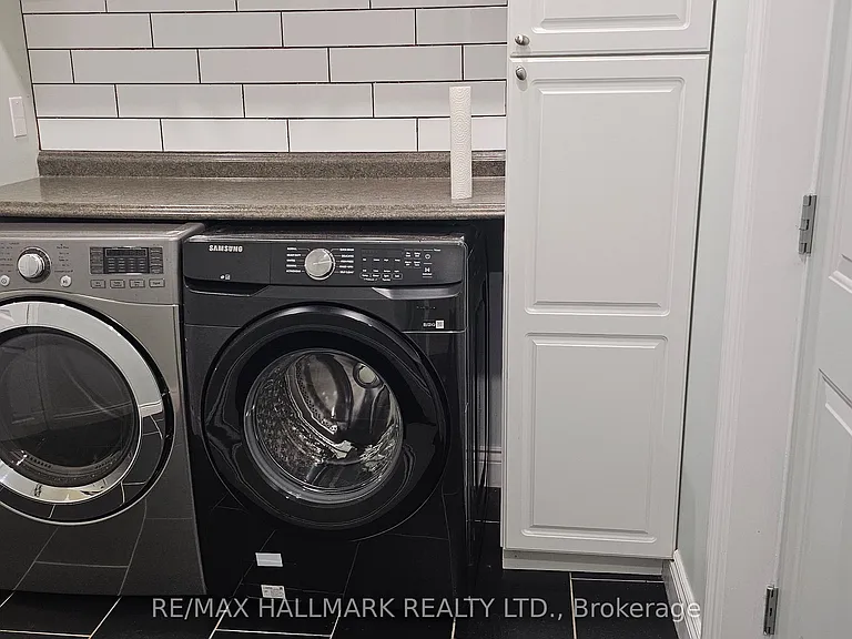 21 Oakside Dr #LOWER LEVEL — Photo 8