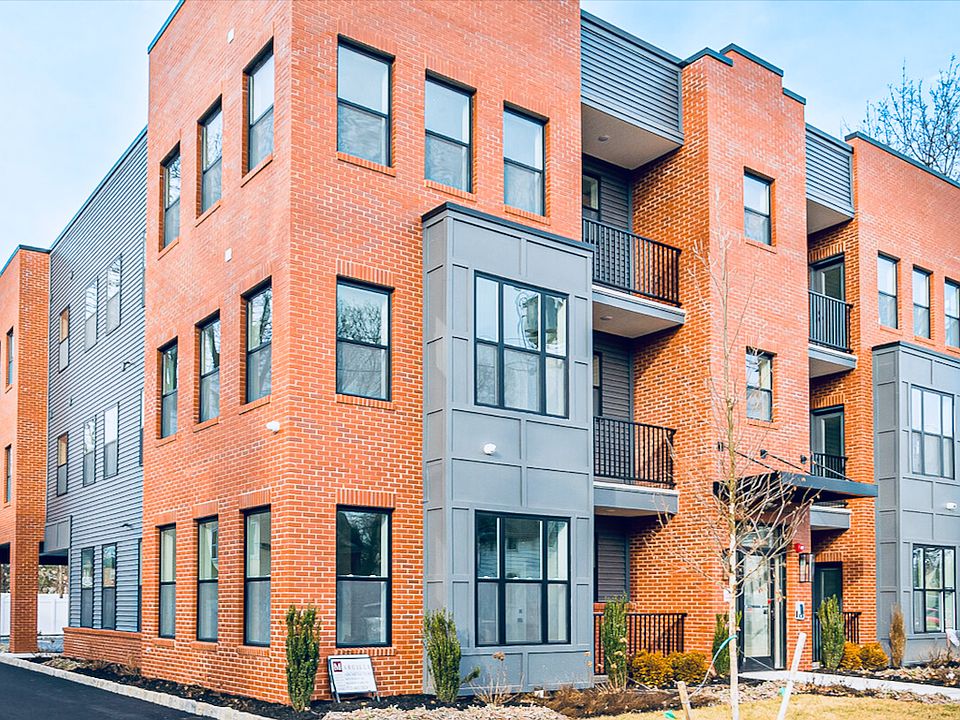 1st image of 158 Durham Ave #2B