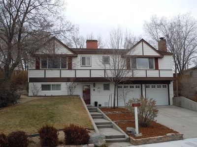 1100 Gault Way, Sparks, NV, 89431