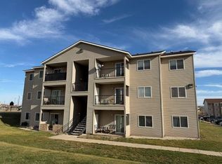 1616 20th Ave NW APT 303, Minot, ND 58703
