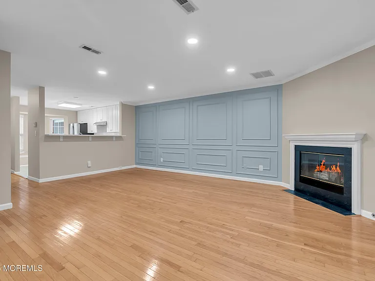 31 Lexington Ct — Photo 12