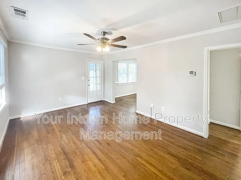 2 bed, 2.0 bath, 1100 sqft, $2,295 — Photo 3
