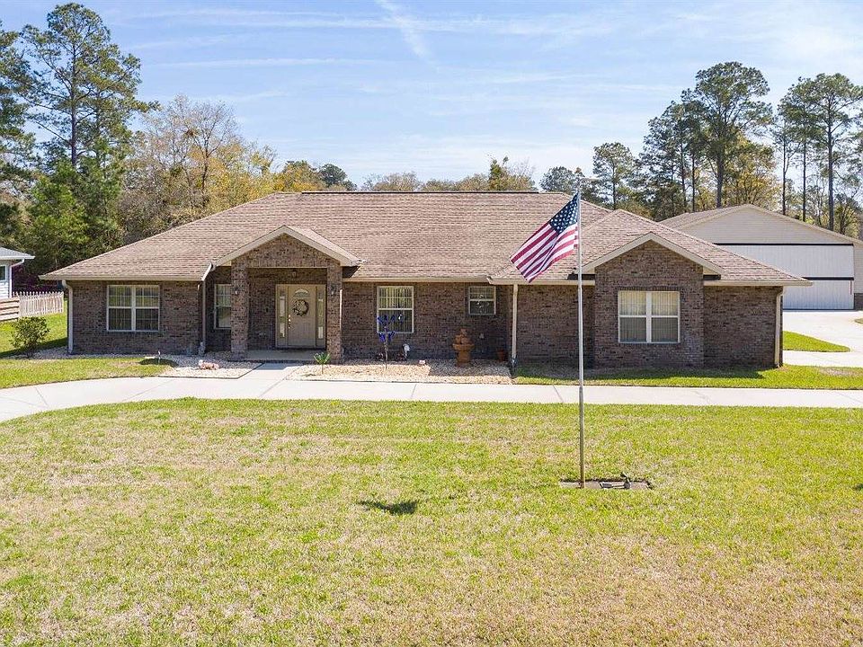 1st image of 245 SW Plantation Ter