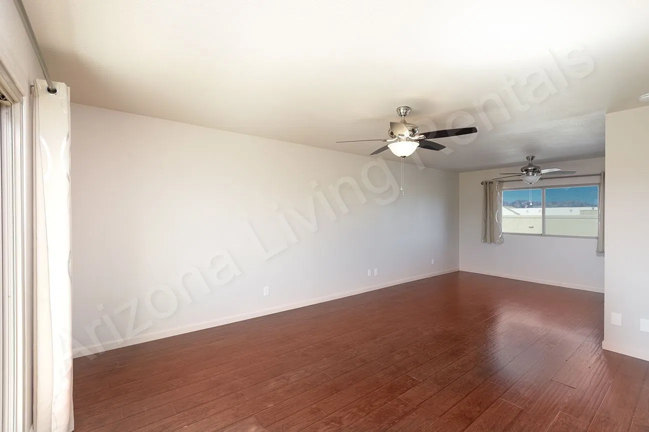 2 bed, 1100 sqft, $1,150 — Photo 4