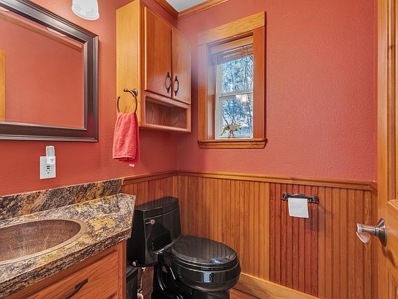 2nd image of 428 E Beachhouse Ln
