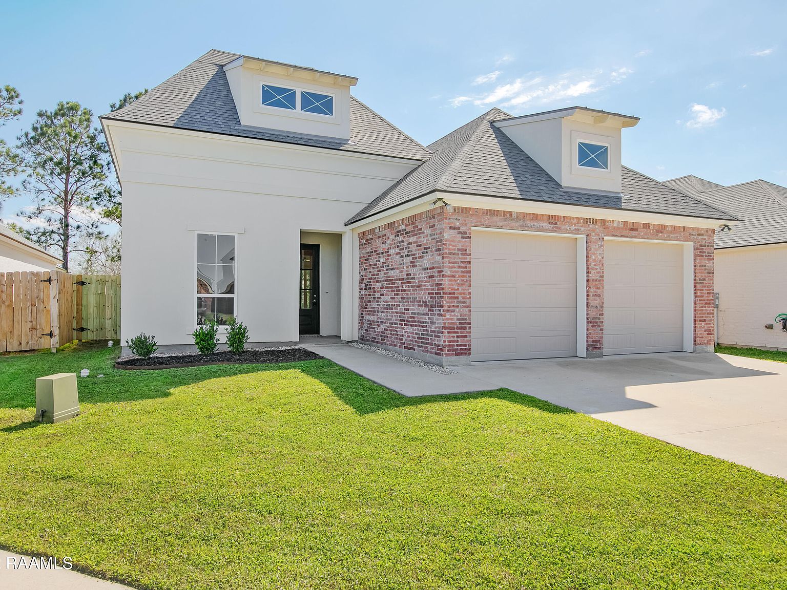 310 San Sebastian Dr, Youngsville, LA 70592 Zillow