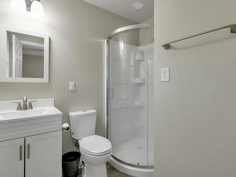 406 N Bonham Dr — Photo 27