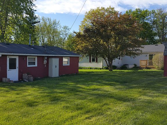 2nd image of 102 S Edgewood Dr