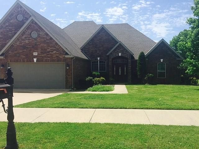 1st image of 1502 NE Fairwinds Dr