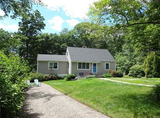 60 Romanock Pl, Fairfield, CT 06825