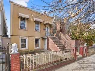 3622 37th St, Long Island City, NY 11101