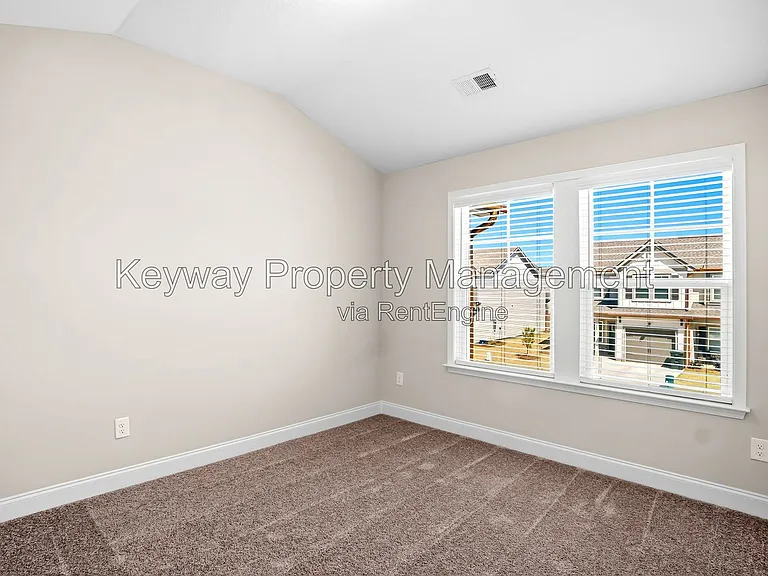 3225 Venetian Dr — Photo 17