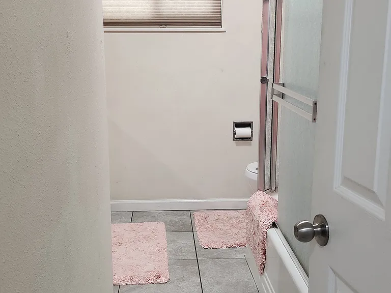 1260 S Klein Ave — Photo 17