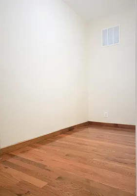 Rented by Voro, LLC | media 6