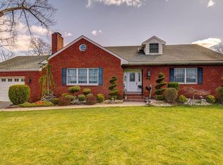 588 Noe Ave, Woodbridge, NJ 07095