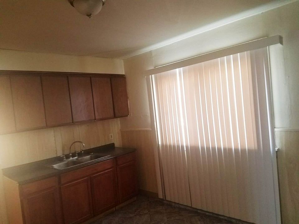 2nd image of 21 Dorris Ave #1