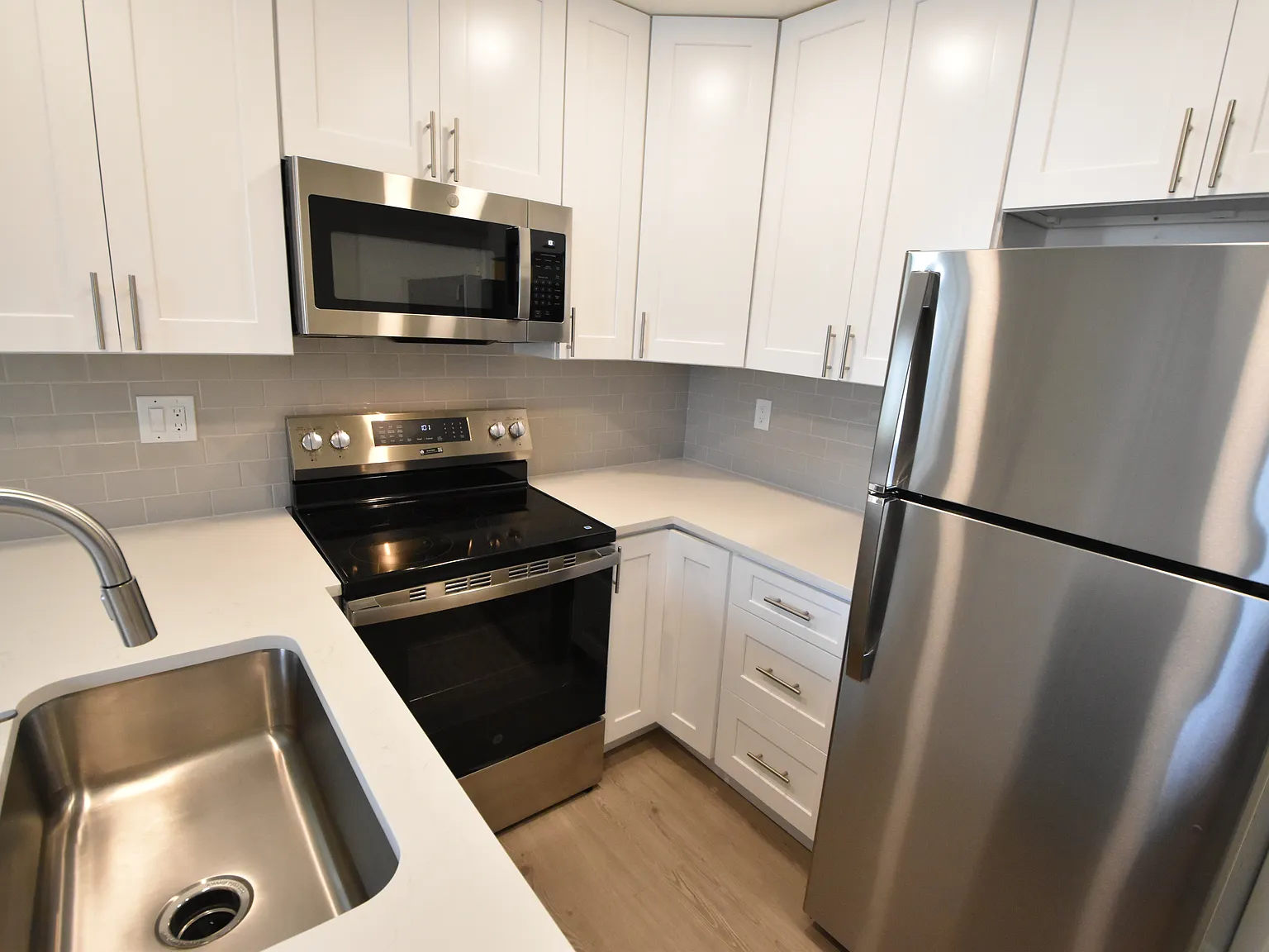 1 bed, 500 sqft, $1,495 — Photo 2