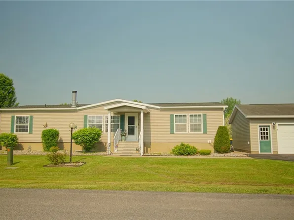 9 Sunrise Blvd E, Rome, NY 13440