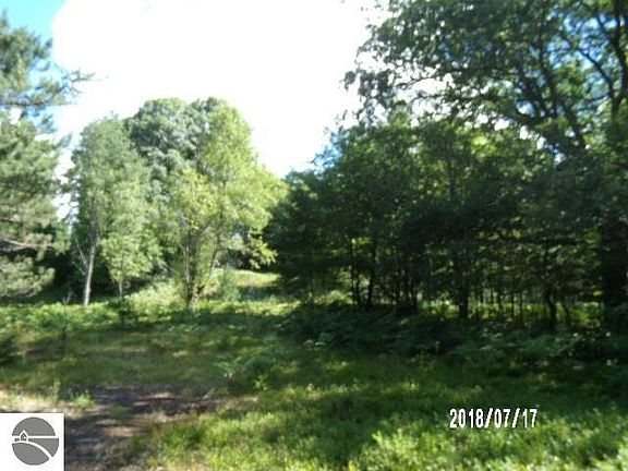 3rd image of 47 3/4 Road 4