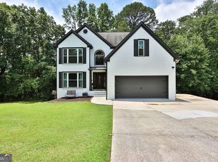 520 Tartan Cir, Suwanee, GA 30024