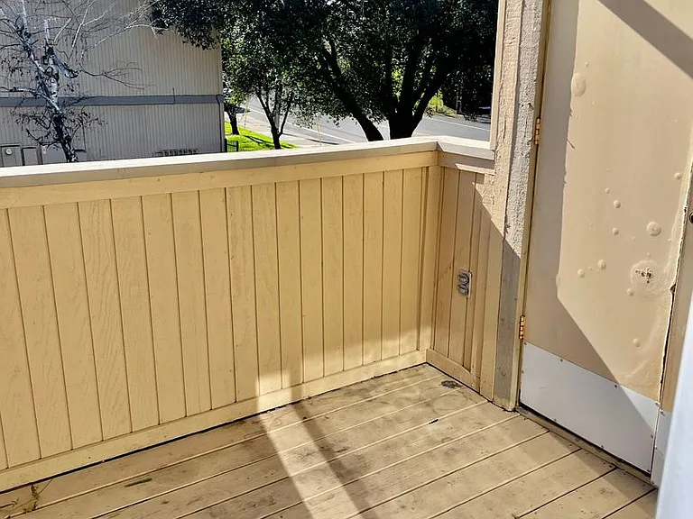 Hollister Apartment Complex — Photo 22