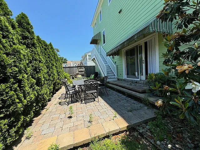 4 bed, 3.5 bath, 3596 sqft, $6,500 — Photo 3