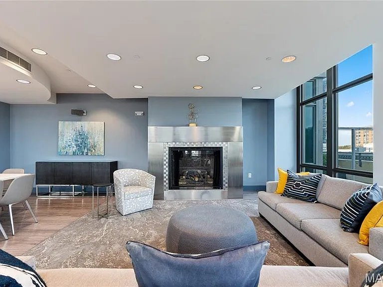 4909 Laclede Ave #801 — Photo 26